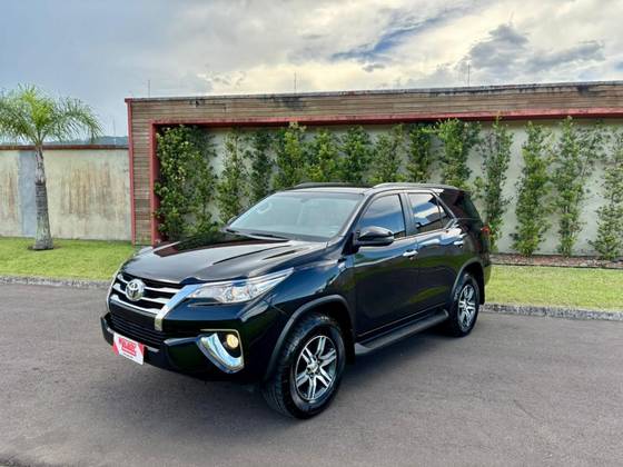 TOYOTA HILUX SW4 2.7 SRV 7 LUGARES 4X2 16V FLEX 4P AUTOMÁTICO